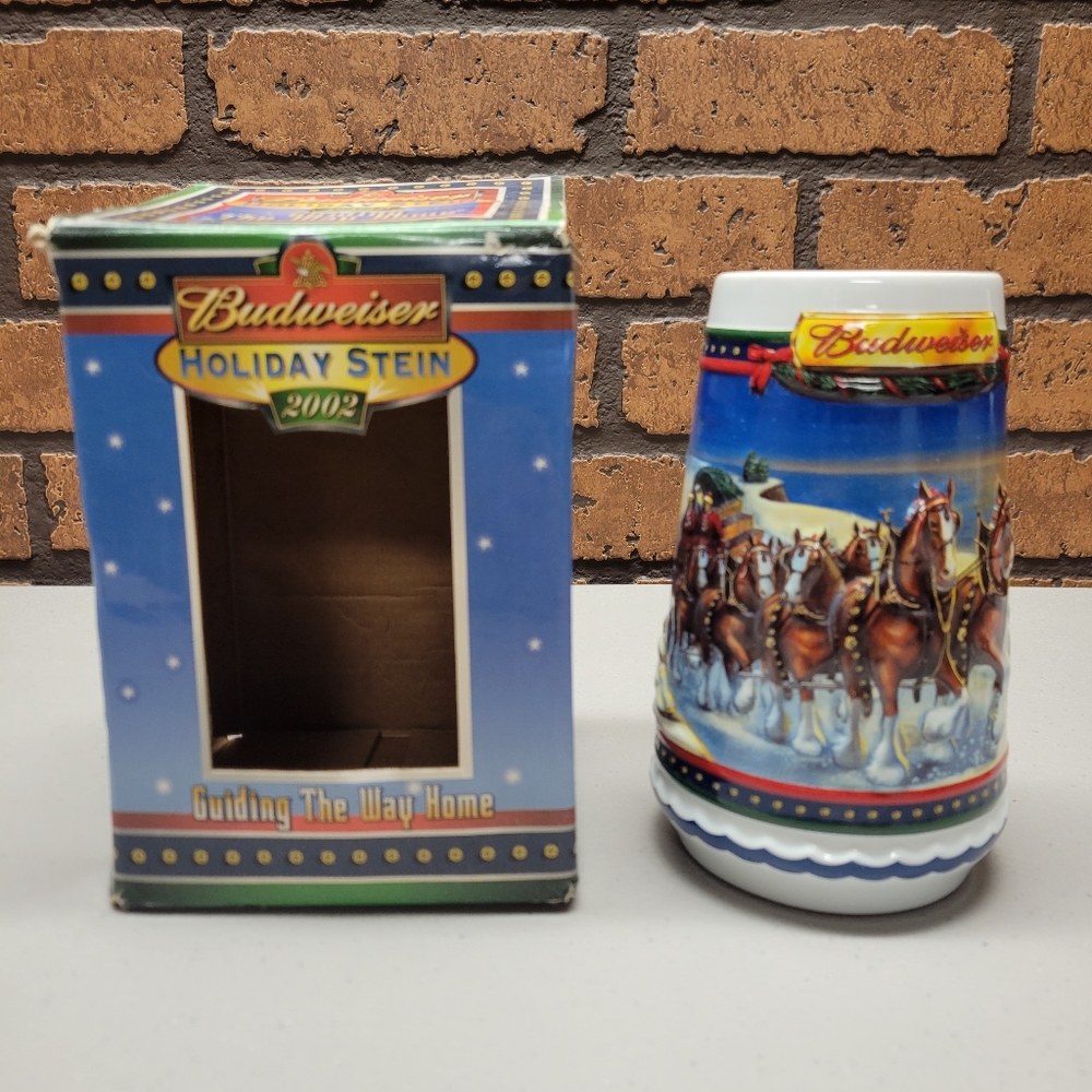 2002 Budweiser Christmas Beer Stein Clydesdale Holiday Mug‎ Guiding The Way Home